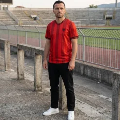 Albania "Retro History" JELEX Hombre Camiseta